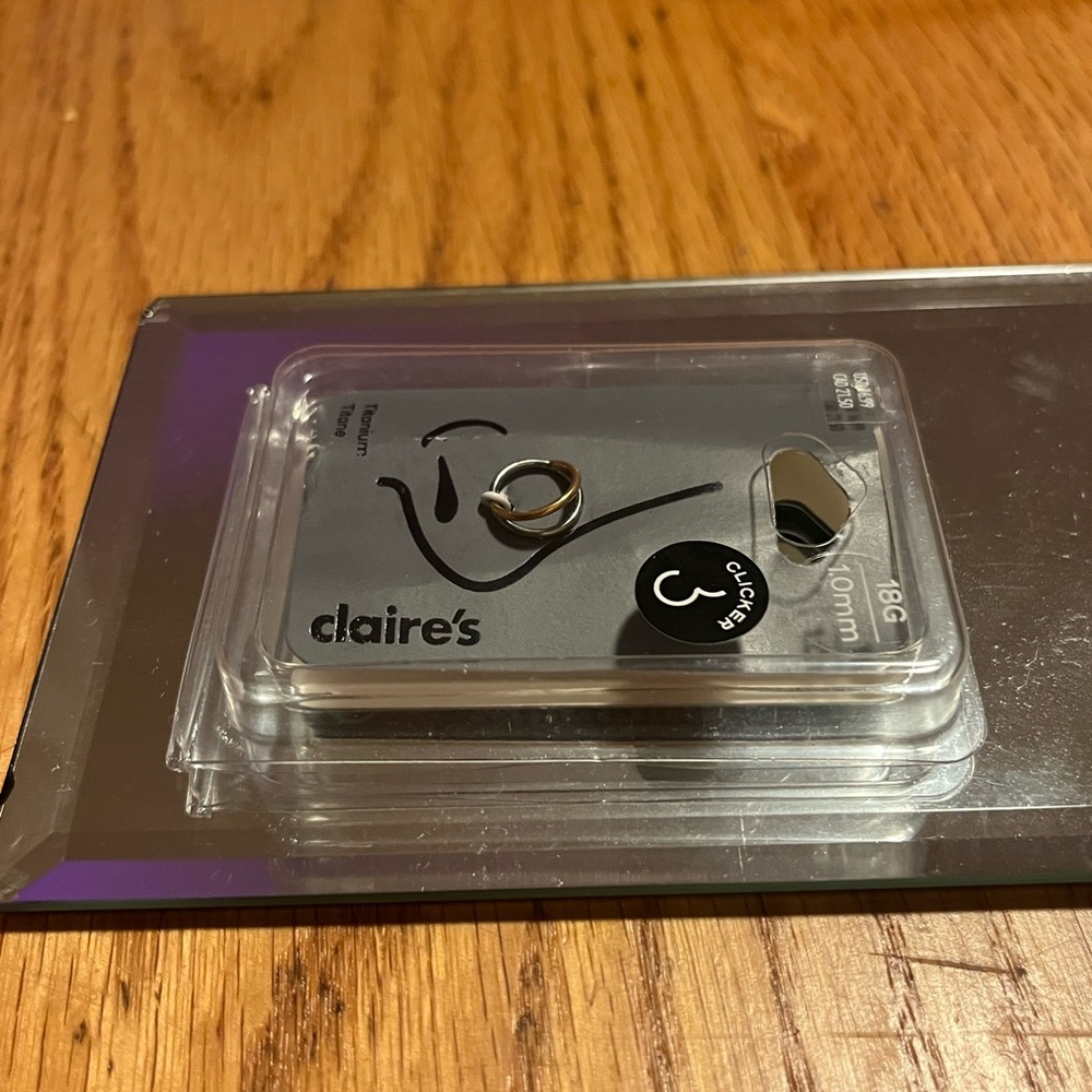 Claire’s 16G Two Tone Titanium Double Row Nose Ring